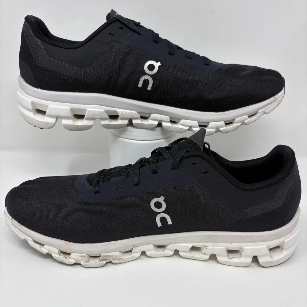 On Running Cloudflow 4 Men's Size 12 Black White Running Shoes (3MD30100299)